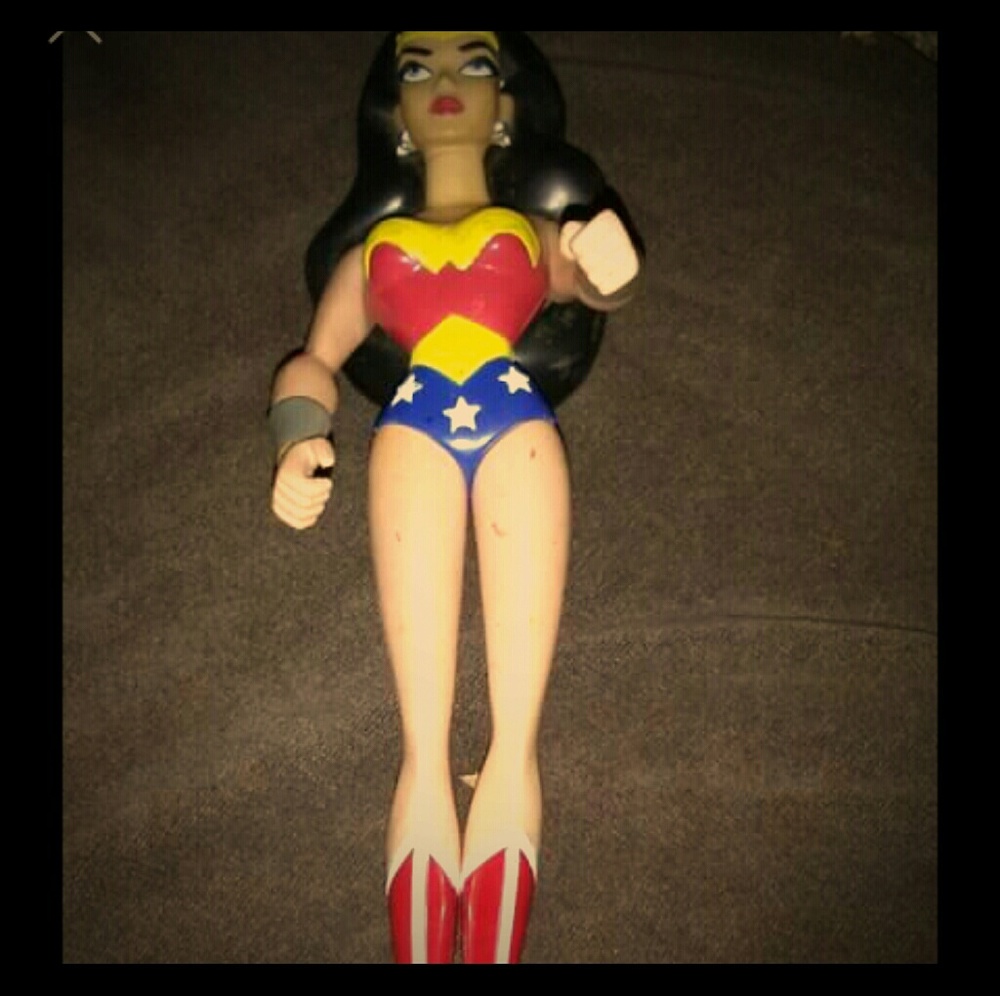 Old vintage wonder woman action figure